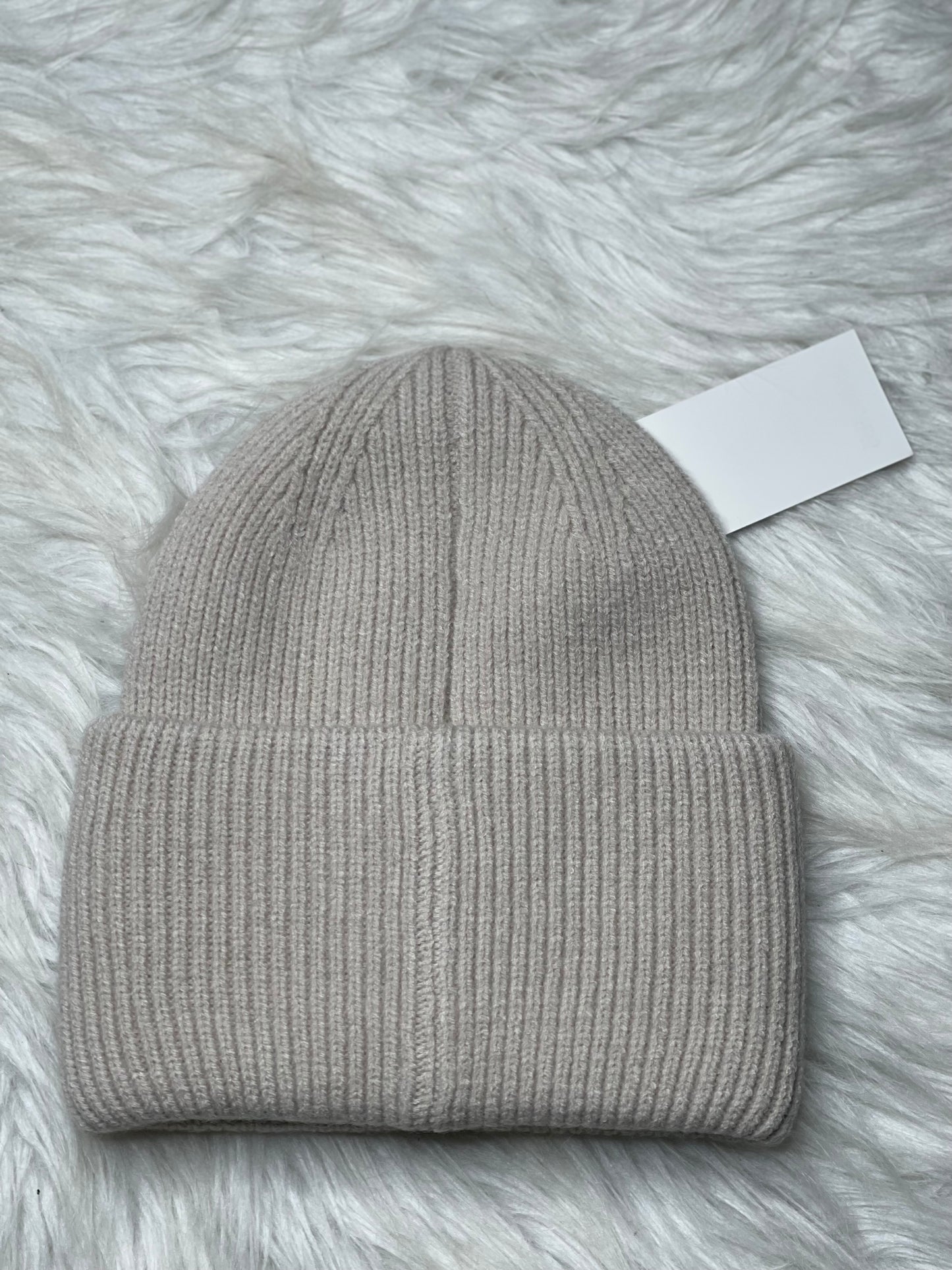 Bonnet J