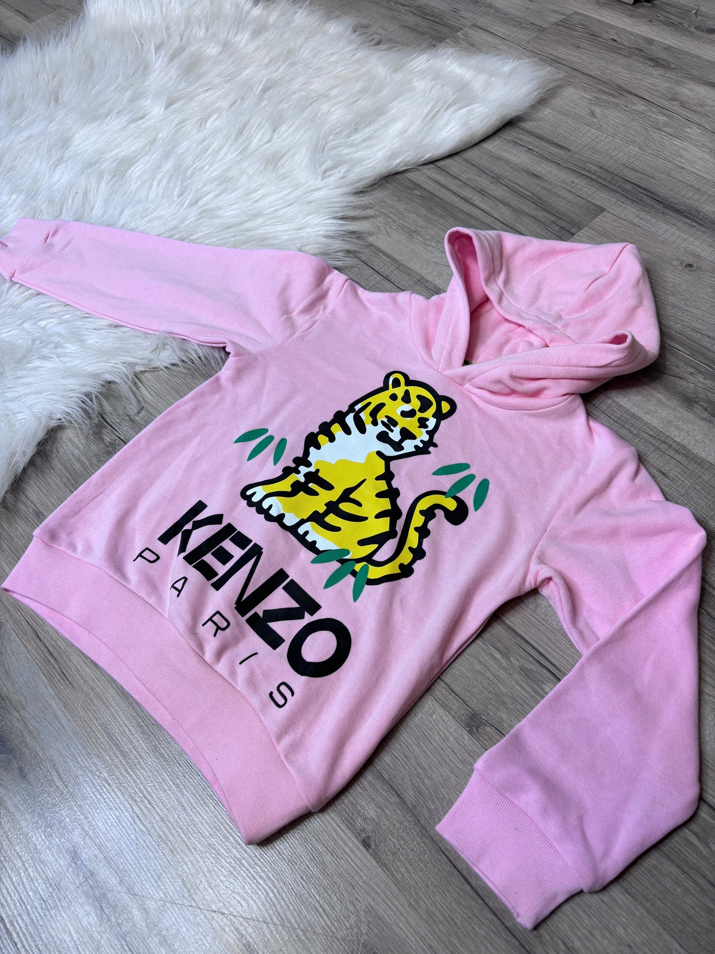 Pull tigre , blanc , rose ou bleu