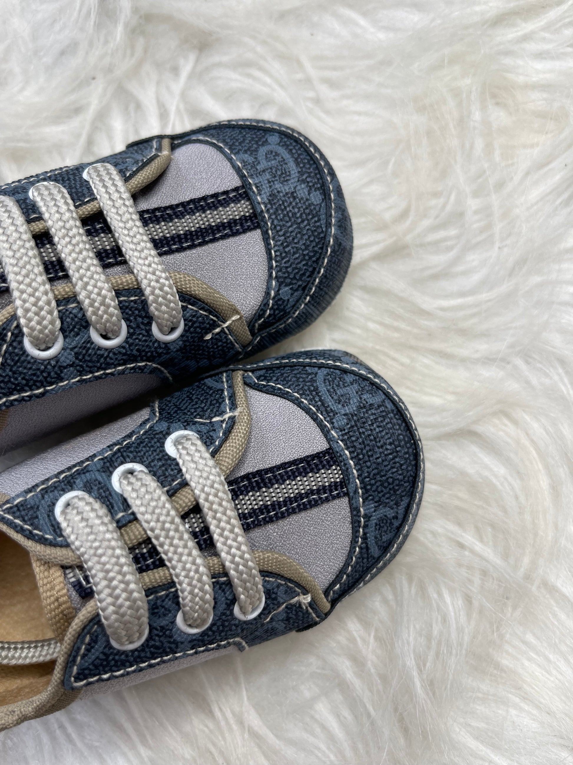 Petite chaussure bébé