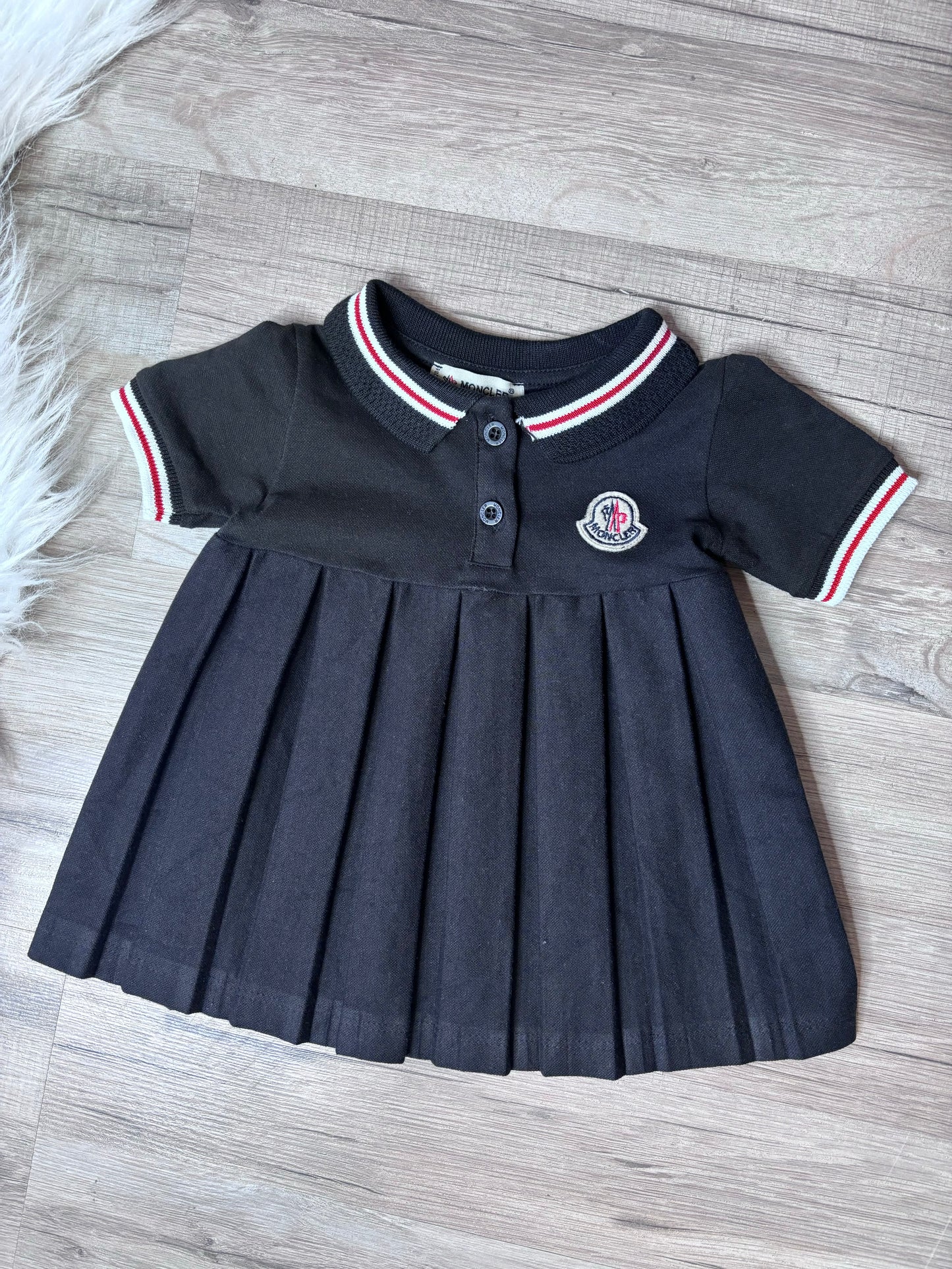 Robe fille noir ou blanc