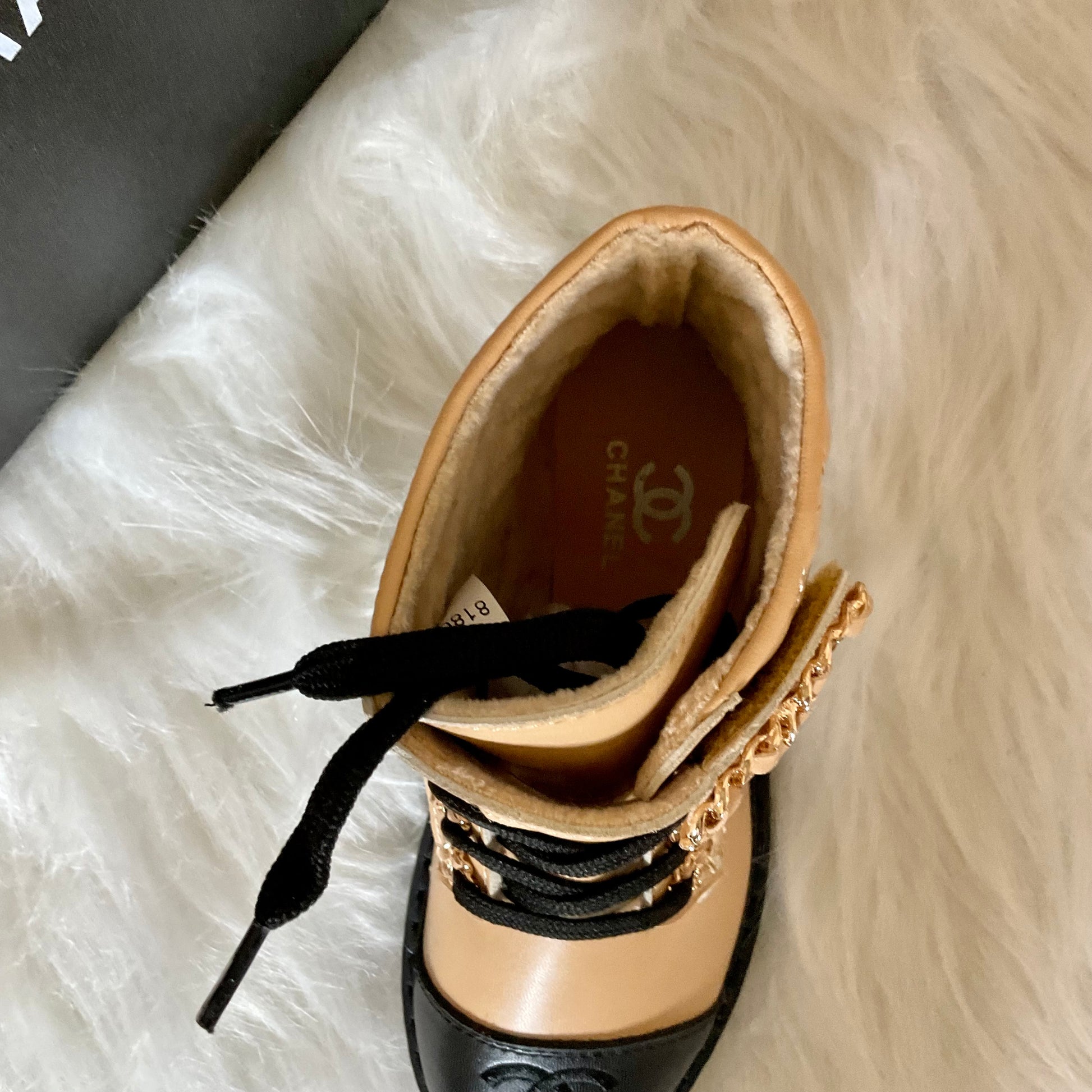 Bottine fille noir ou beige