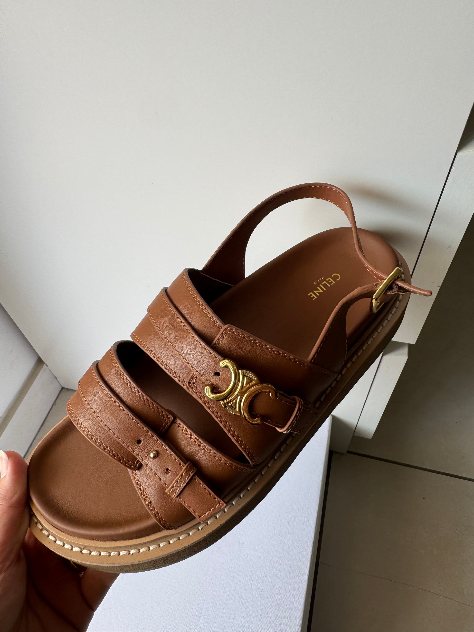 Sandales cuir taille 39