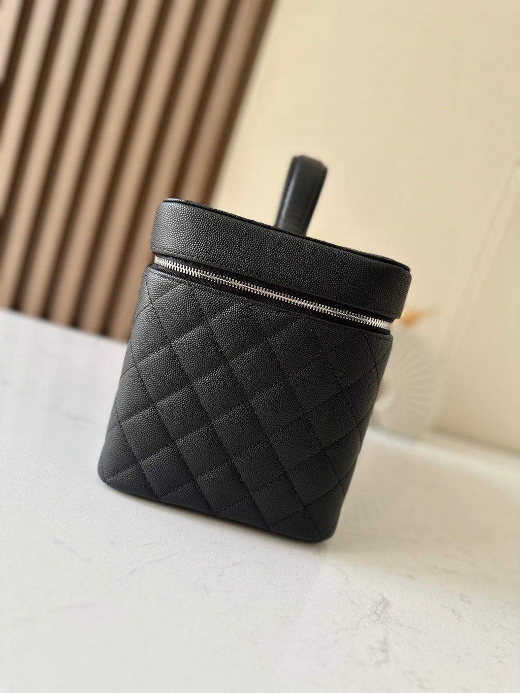Vanity cuir caviar