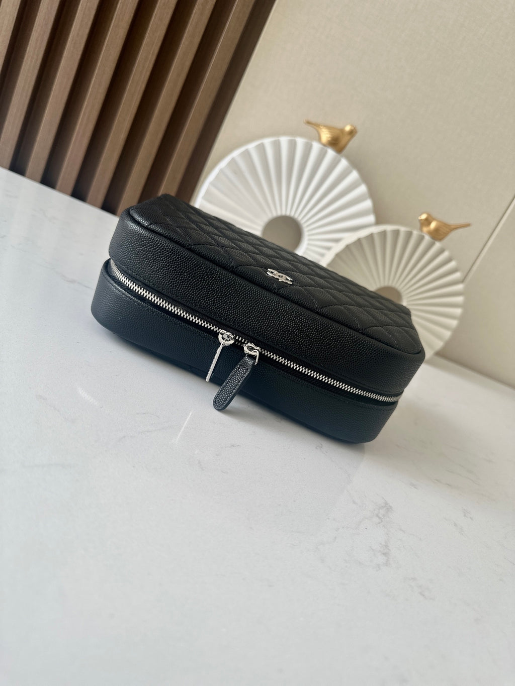 Vanity cuir caviar