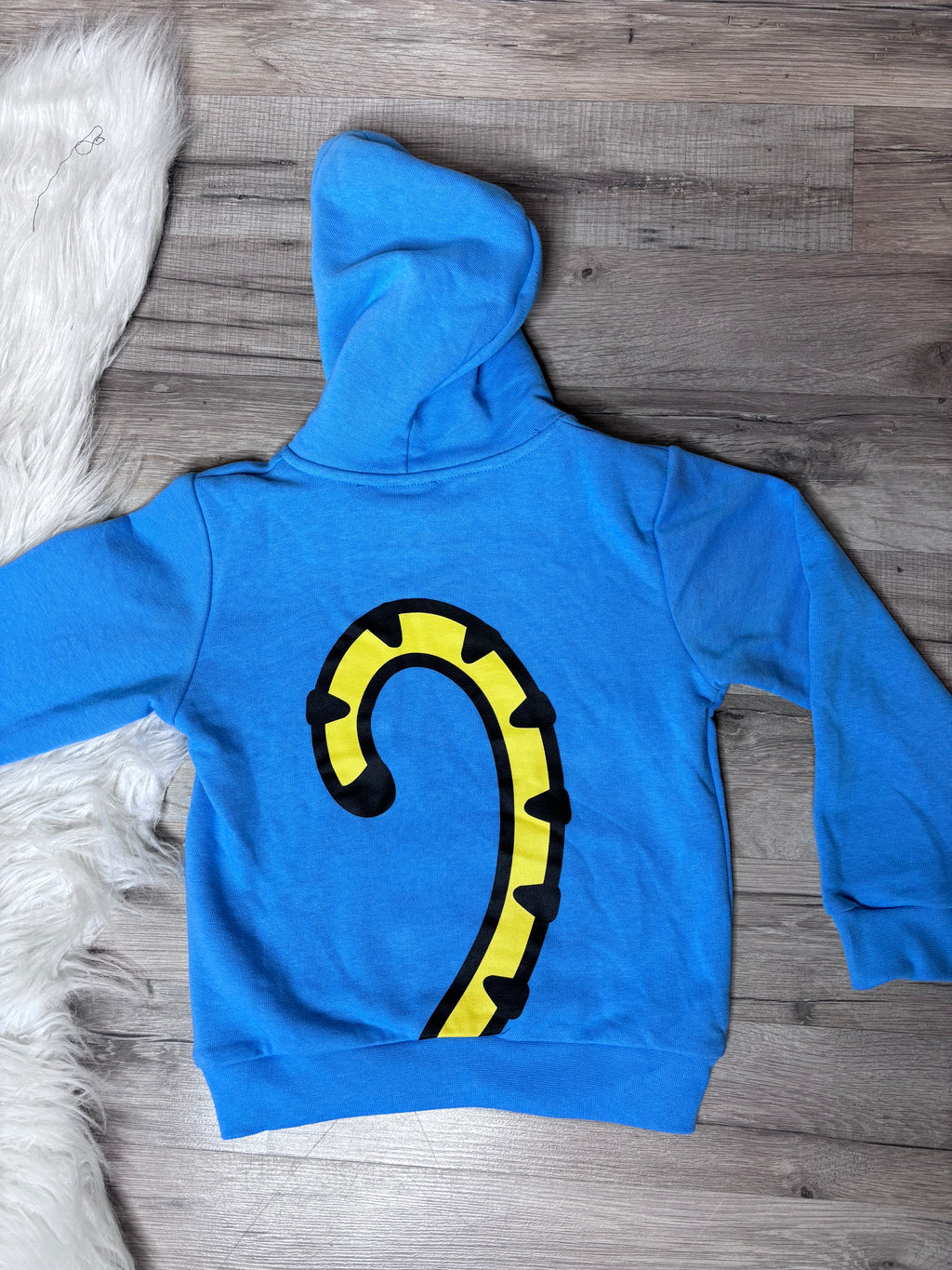 Pull tigre , blanc , rose ou bleu