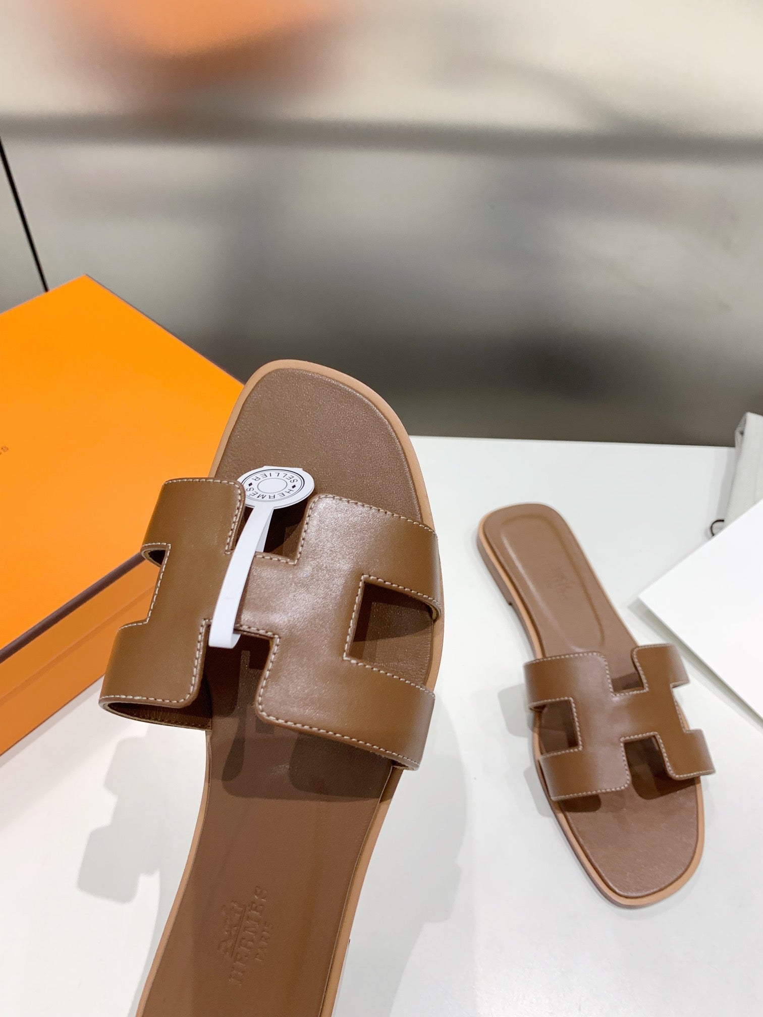 Mules plate cuir