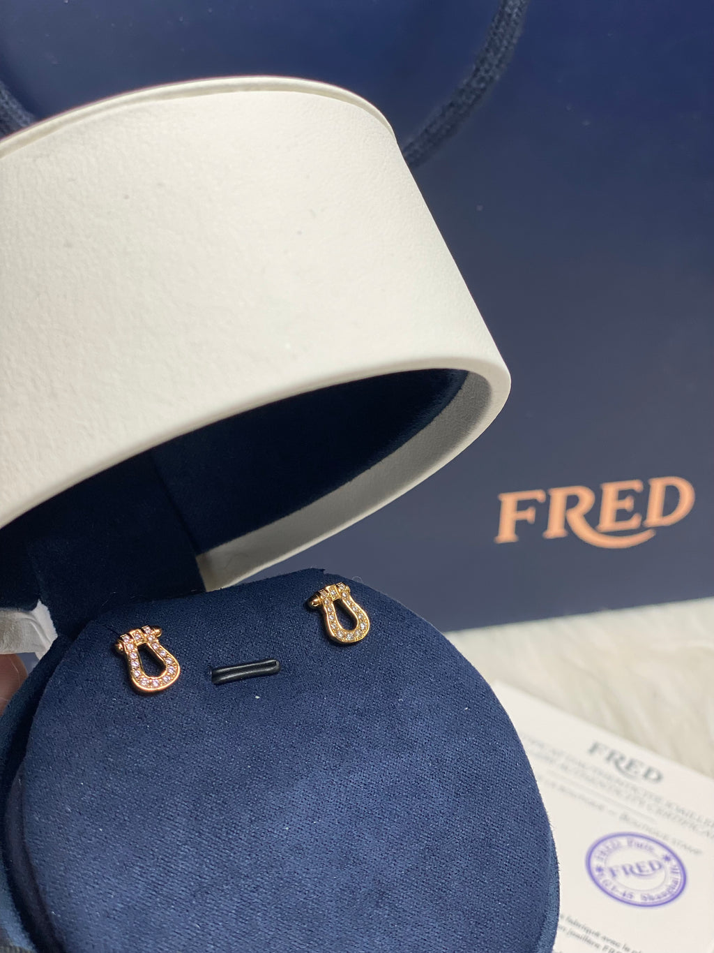 Boucle d’oreille strass