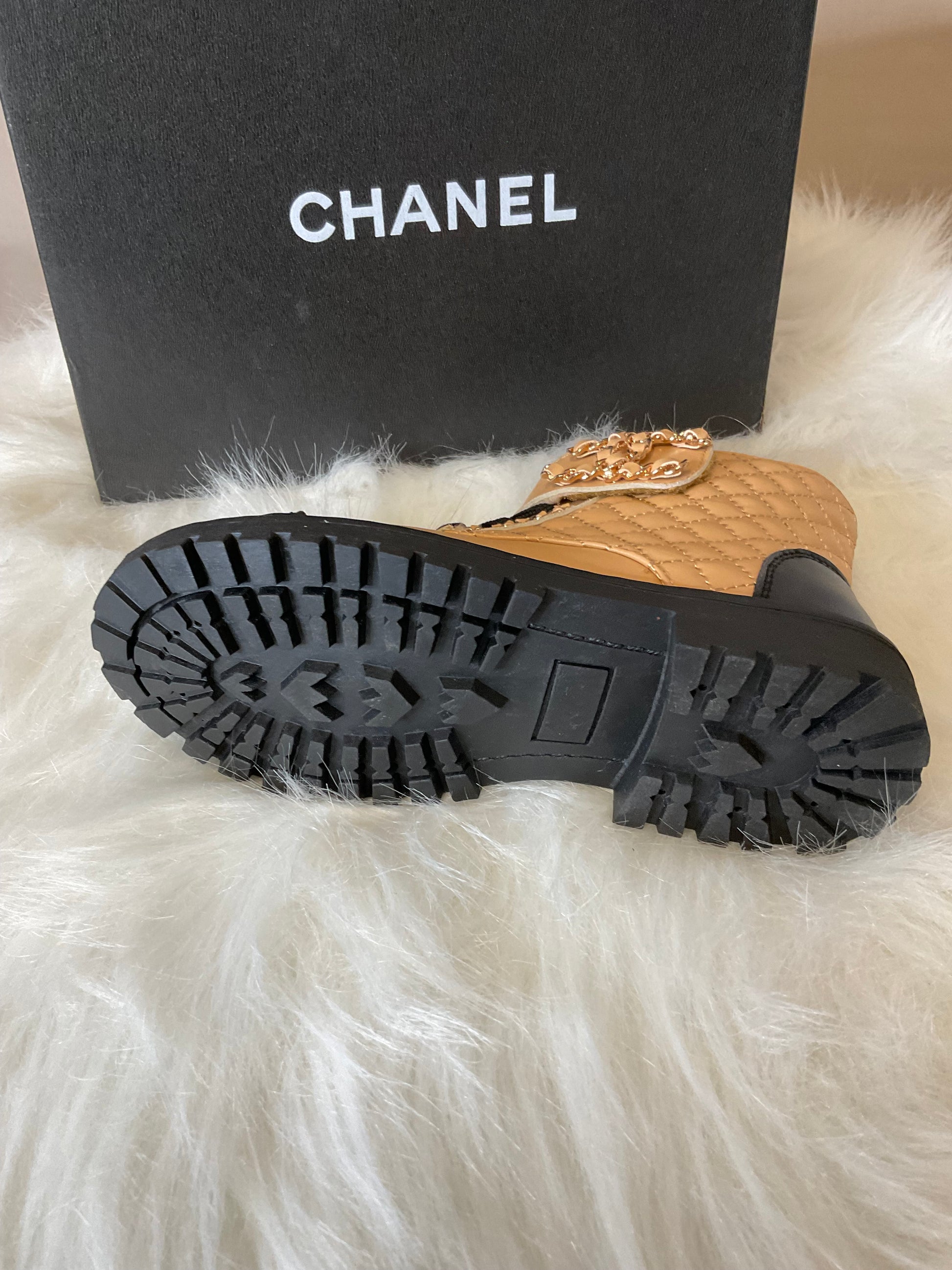 Bottine fille noir ou beige