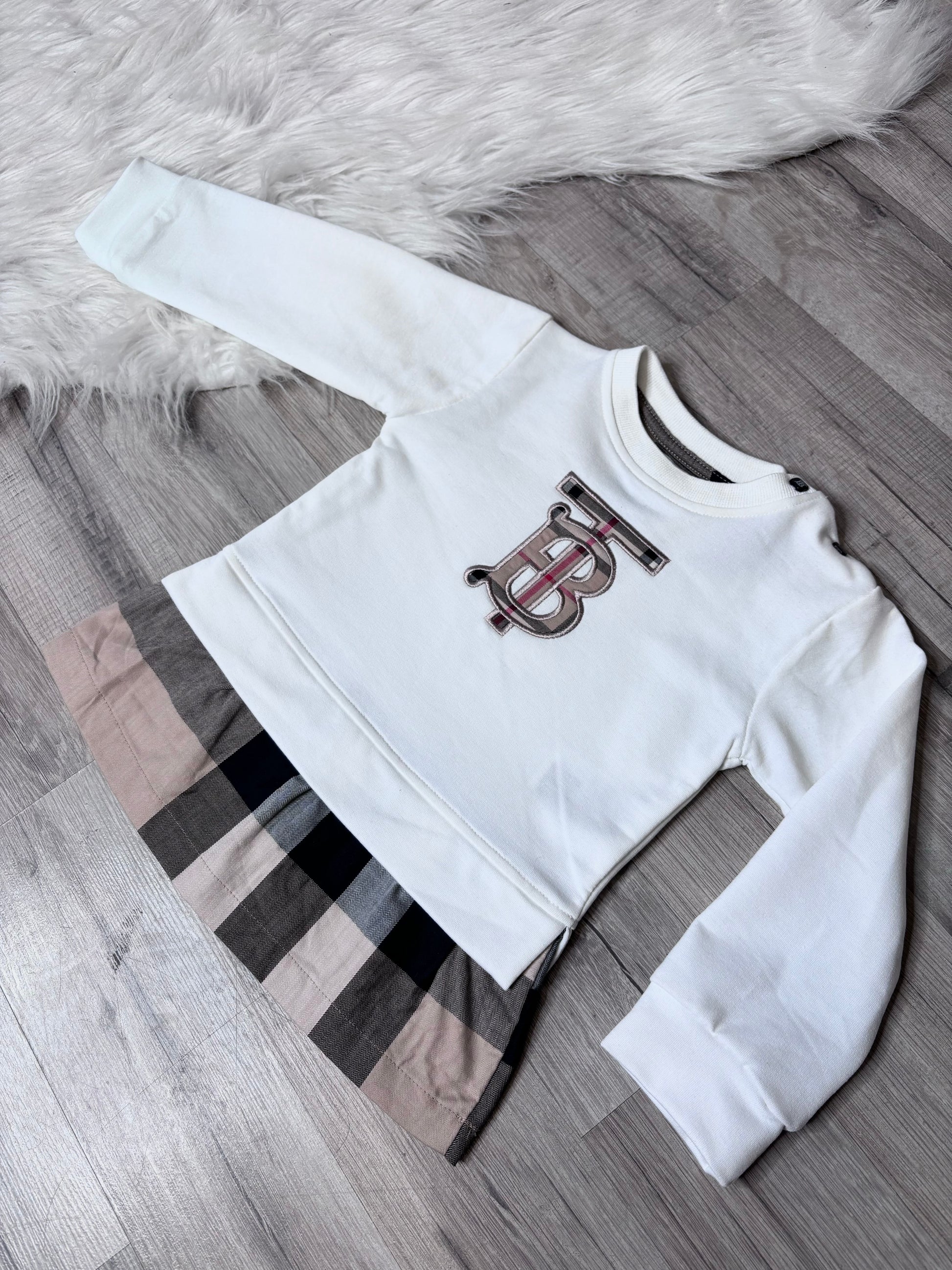 Robe fille noir ou blanc