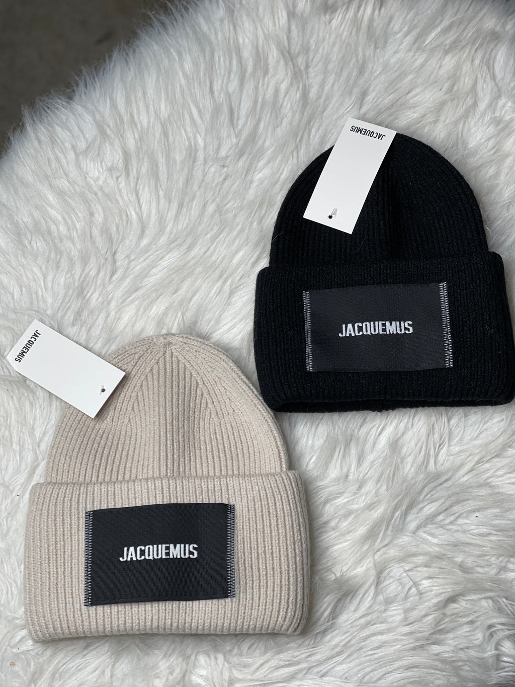 Bonnet J