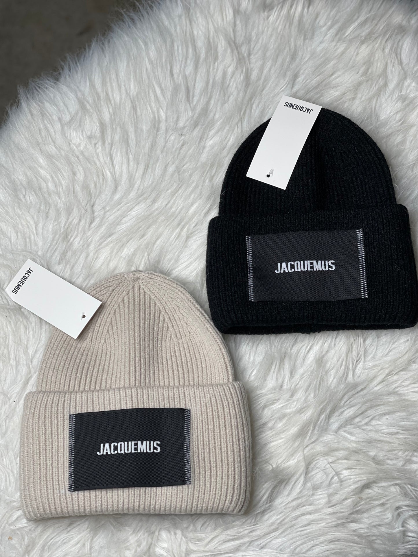 Bonnet J