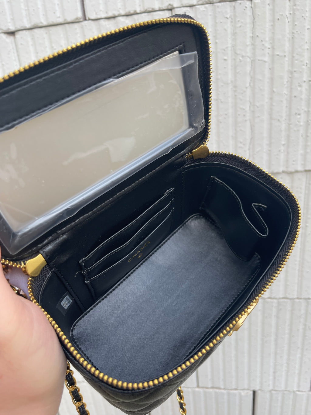Vanity cuir caviar