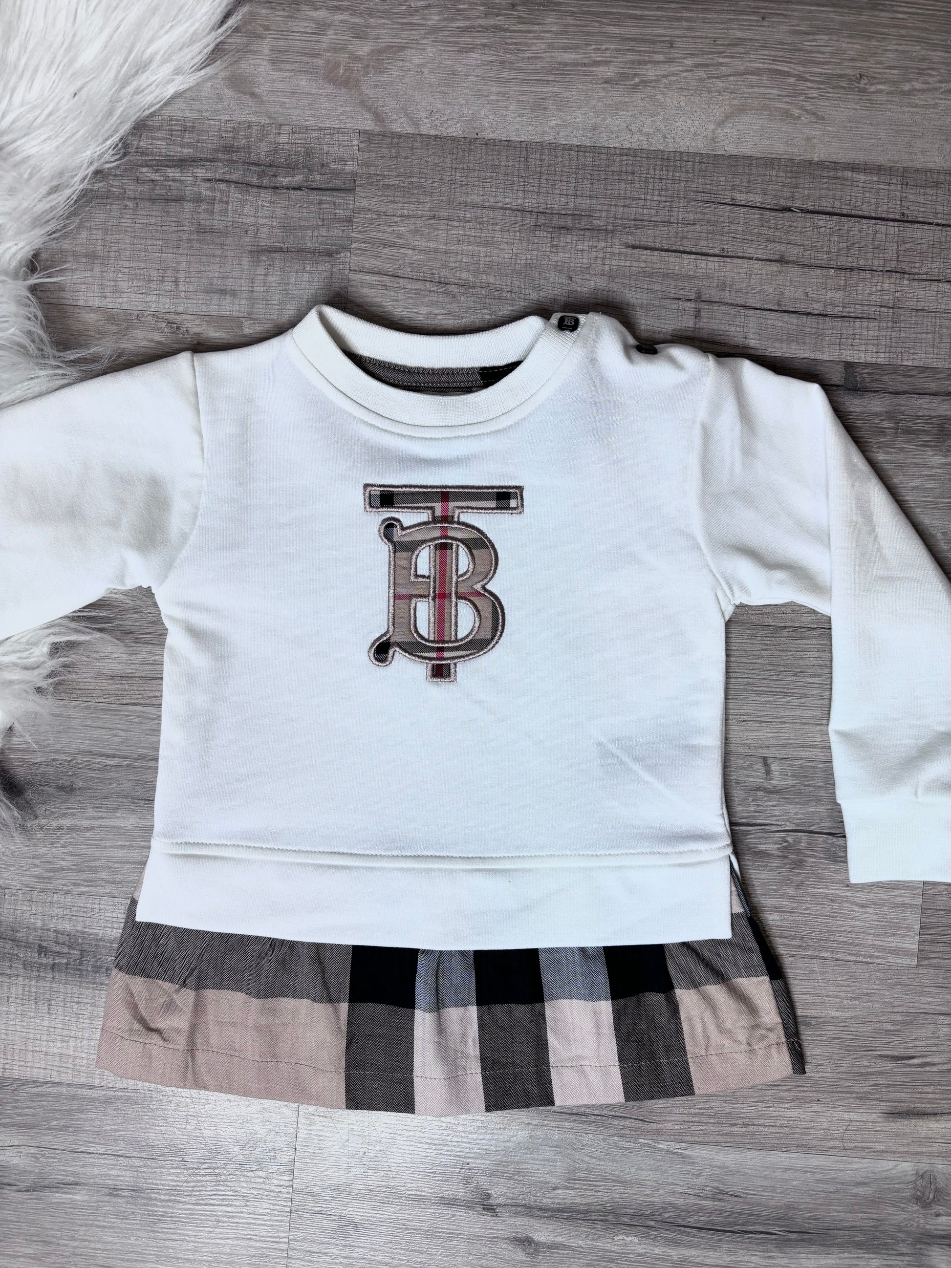 Robe fille noir ou blanc