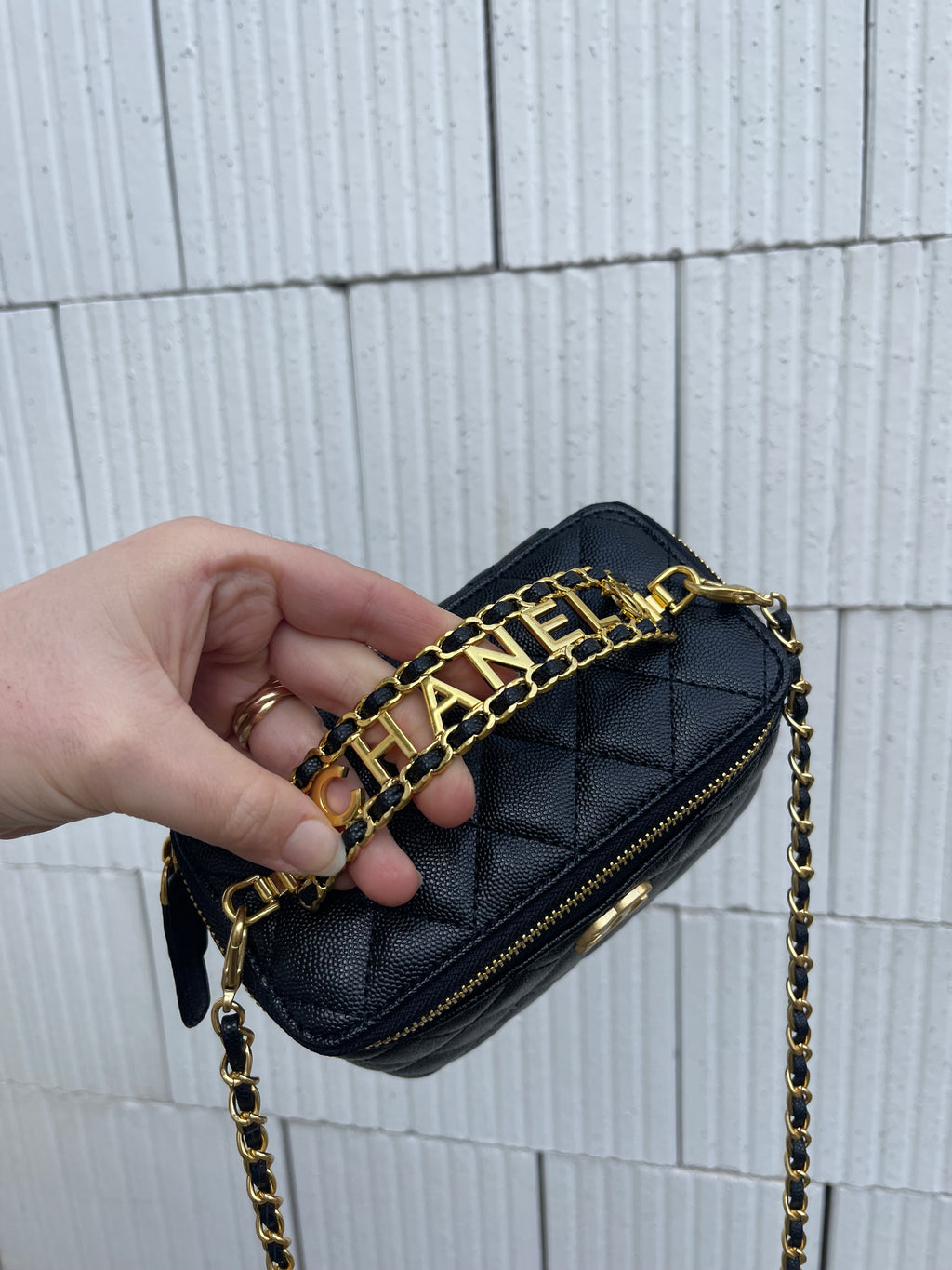 Vanity cuir caviar