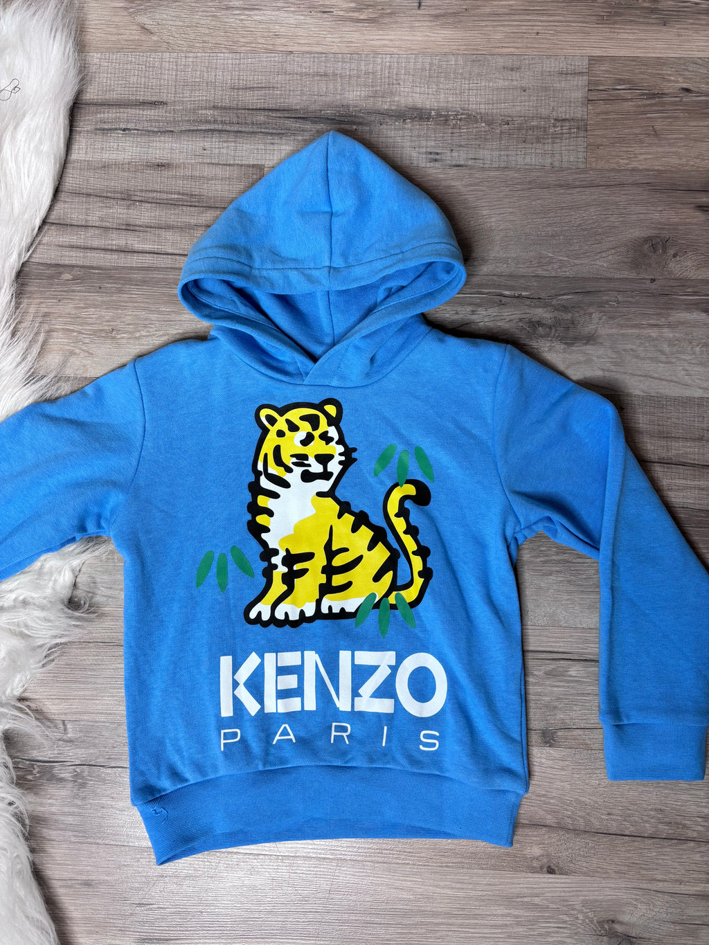 Pull tigre , blanc , rose ou bleu