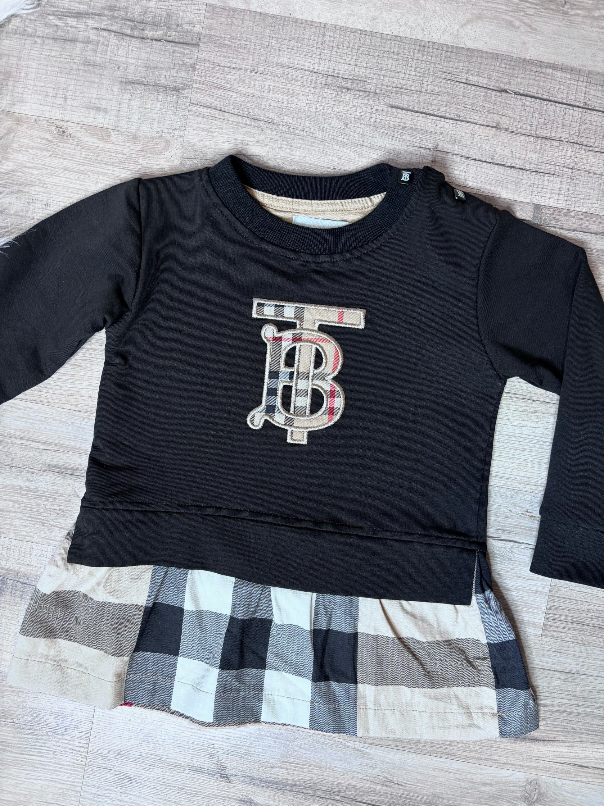 Robe fille noir ou blanc