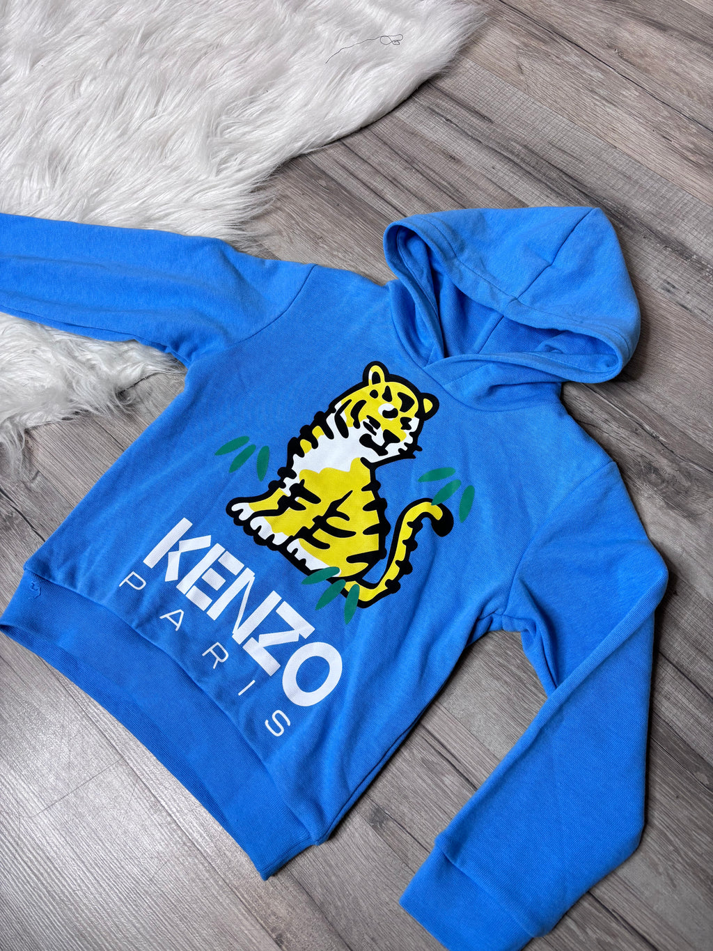 Pull tigre , blanc , rose ou bleu