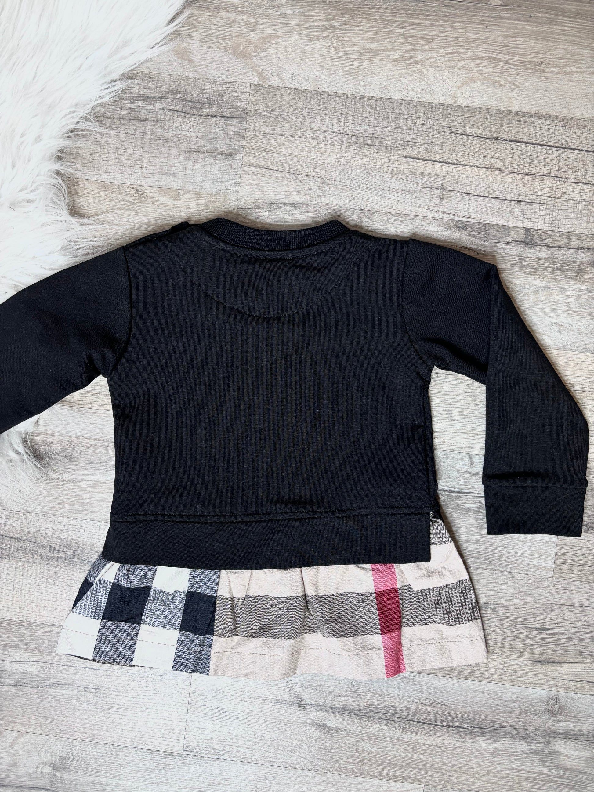 Robe fille noir ou blanc