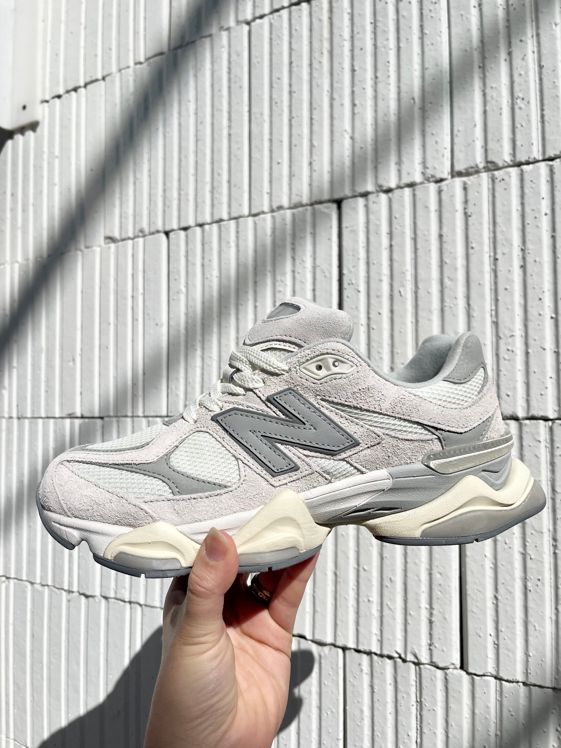 Basket NB taille 42