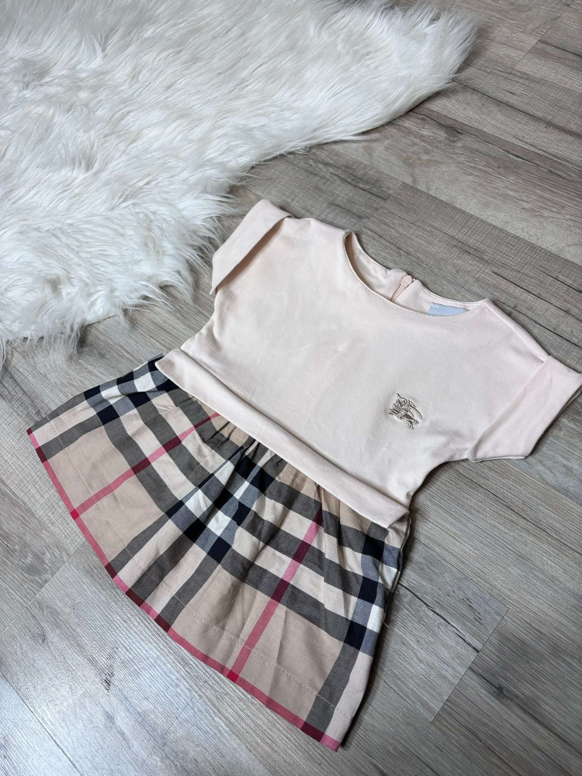 Robe fille noir, blanc ou rose