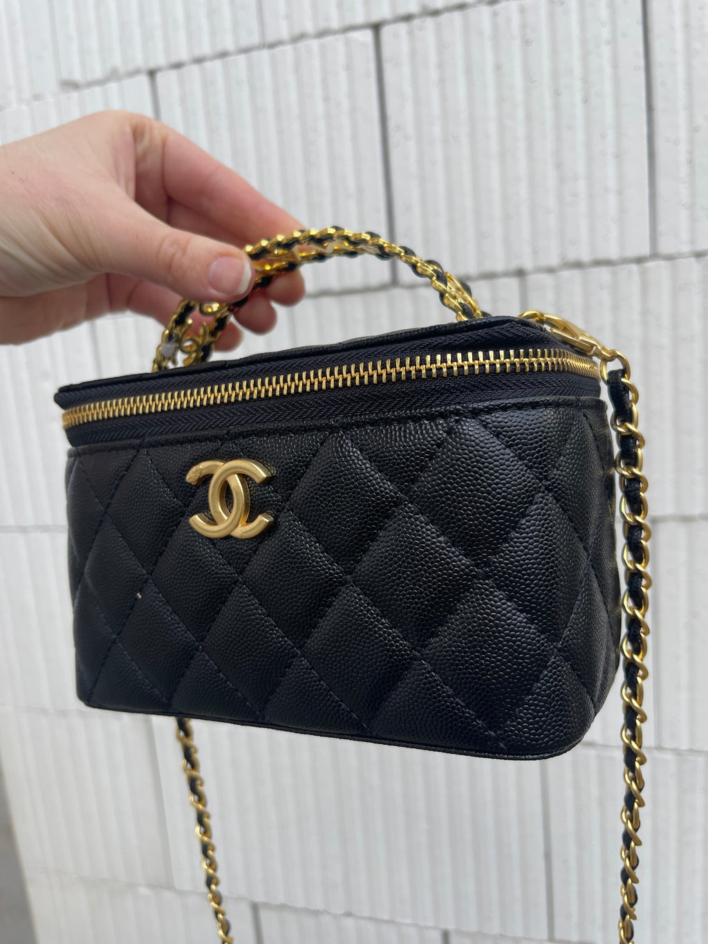 Vanity cuir caviar