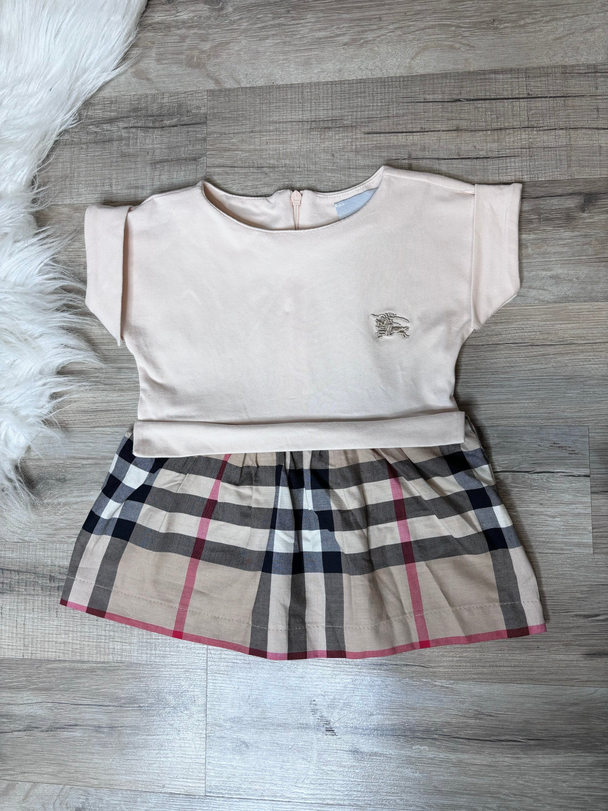 Robe fille noir, blanc ou rose