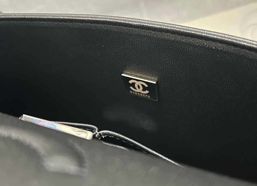 Sac brodé camélia top qualité