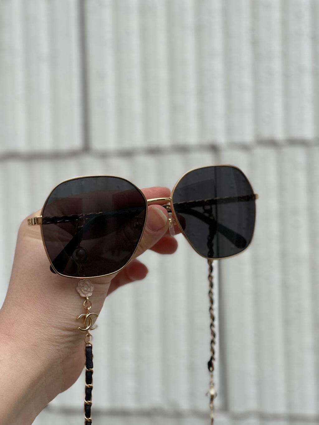 Lunette de soleil chaîne