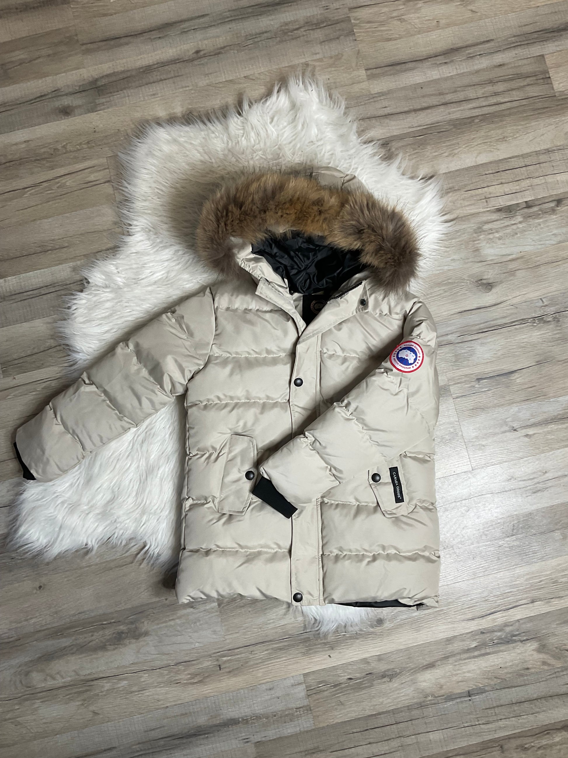 Doudoune enfant beige fourrure