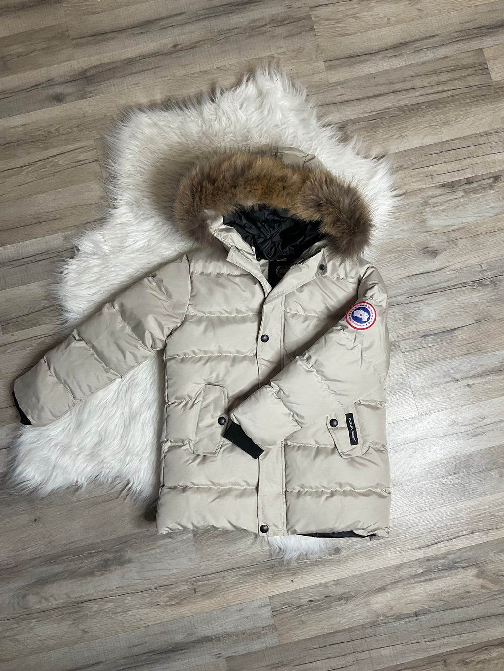 Doudoune enfant beige fourrure