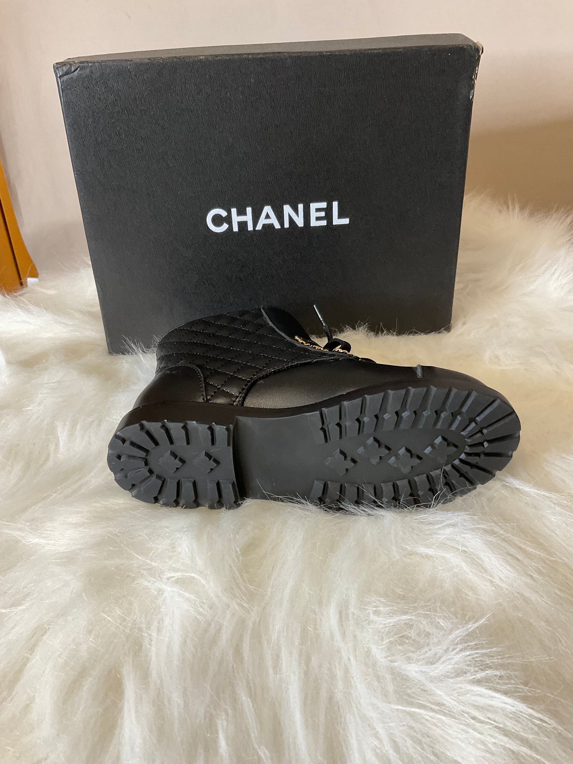 Bottine fille noir ou beige