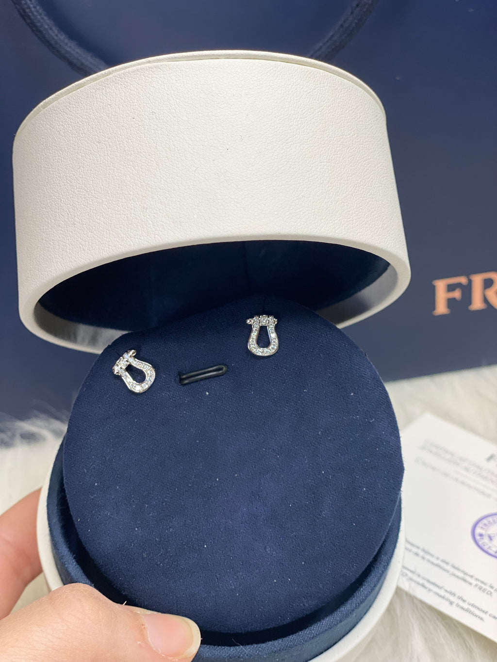 Boucle d’oreille strass