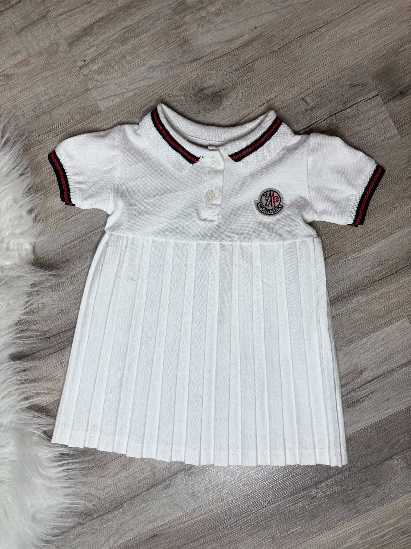 Robe fille noir ou blanc