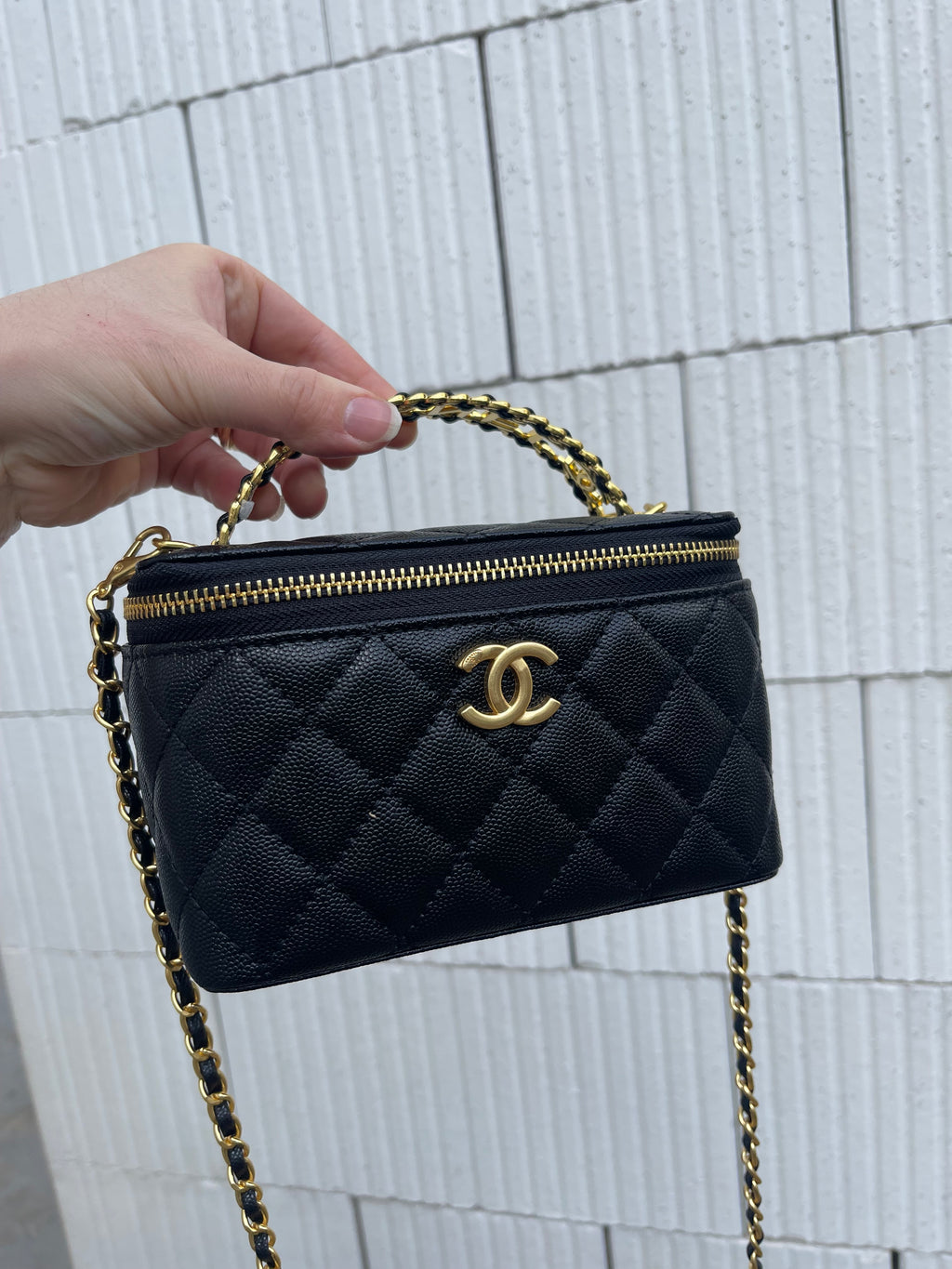 Vanity cuir caviar