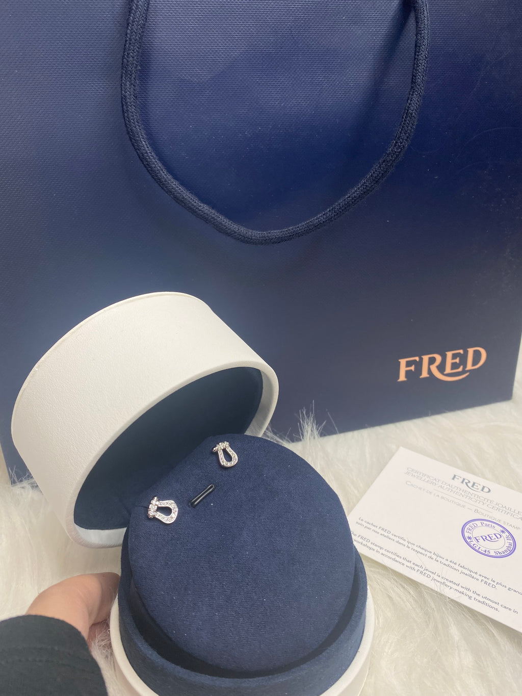 Boucle d’oreille strass