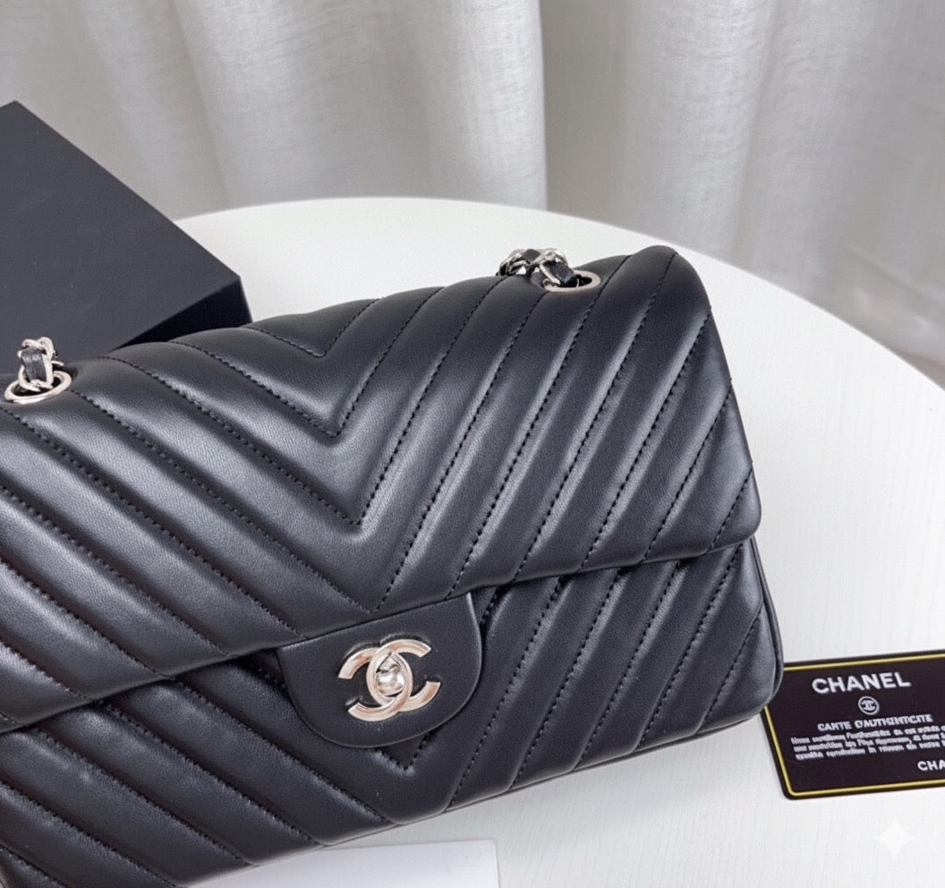 Sac bandoulière avec chaîne